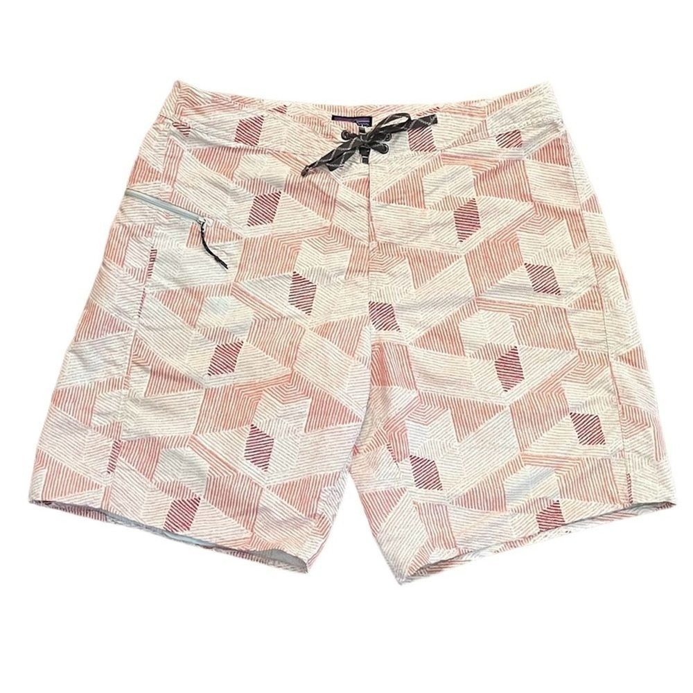 Patagonia Wavefarer Board Shorts Men 36 Swim Trunks Outdoor Surf Beach Geometric